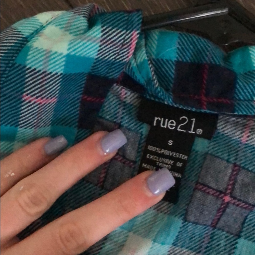 Flannel - Picture 2 of 3